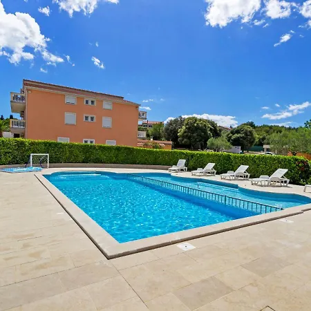 Beguiling In Near Renato Boat Excursions Apartment *