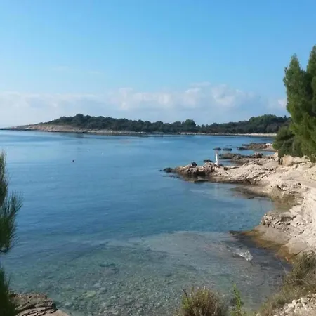Beguiling In Near Renato Boat Excursions Apartment *